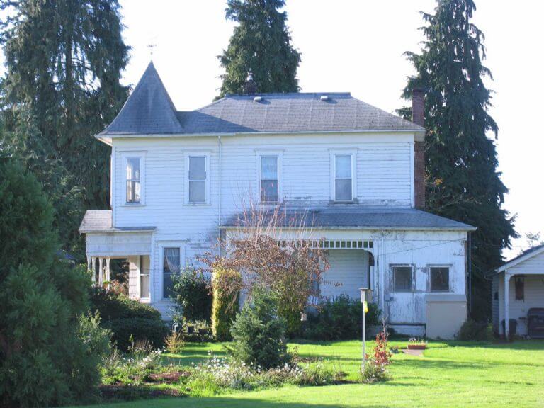 Victorian home at Thompson's Mills